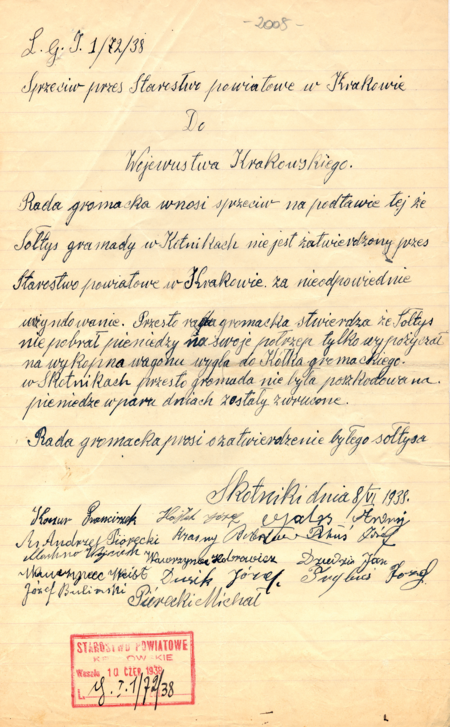 Złożony w 1938 roku protest Rady Gromadzkiej Skotnik przeciwko niezatwierdzeniu przez starostę powiatowego wybranego na kolejną kadencję
sołtysa (był nim Józef Machno) – protest odrzucono, starosta powołał Jakuba Sośnickiego jako sołtysa tymczasowego do dokonania ponownego
wyboru sołtysa przez Radę Gromadzką Skotnik. Rada jednak nie dokonała innego wyboru, stąd starosta mianował tegoż Sośnickiego sołtysem
(Archiwum Narodowe w Krakowie, sygn. 29/206/170, s. 2005)