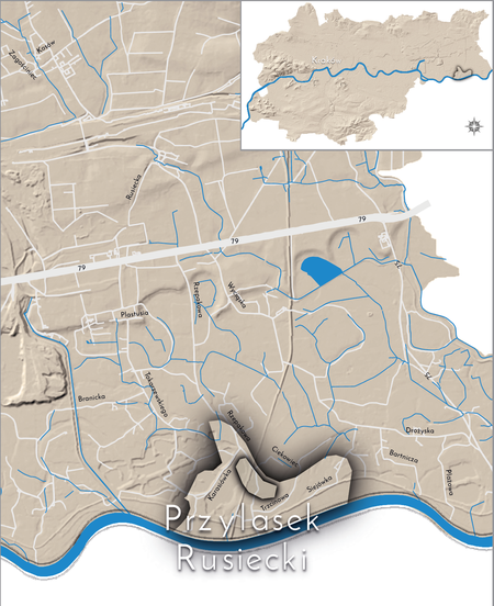 Orientacyjna lokalizacja dawnej wsi Przylasek Rusiecki w obecnych granicach Krakowa – na planie miasta
oznaczono jej położenie w kształcie wyznaczonym granicami jednostki katastralnej, jaką stanowiła, ze wskazaniem
najstarszego, historycznego centrum Przylasku Rusieckiego w rejonie dzisiejszych ulic Ubeliny, Ciekowiec i Siejówka