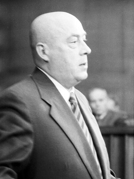 premier
w Polsce Ludowej
w l. 1947–1952, 1954–1970,
HO Krakowa w 1994 r., anulowano w 1961 r.