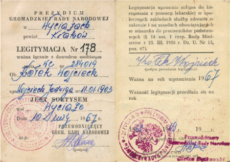 Legitymacja sołtysowska wystawiona po wyborach władz gromadzkich w lutym 1967 roku dla sołtysa wsi Wyciąże;
legitymacje te wydawały macierzyste prezydia gromadzkich rad narodowych, podpisywali je przewodniczący tych rad
(Archiwum Narodowe w Krakowie, sygn. 29/1112/133, nlb.)